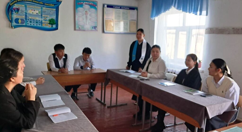 ДӨҢГЕЛЕК ҮСТЕЛ ҰЙЫМДАСТЫРЫЛДЫ